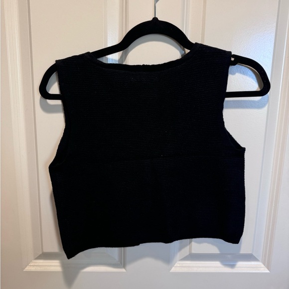 AE Cropped Button up Sweater Vest Size M - Picture 4 of 5
